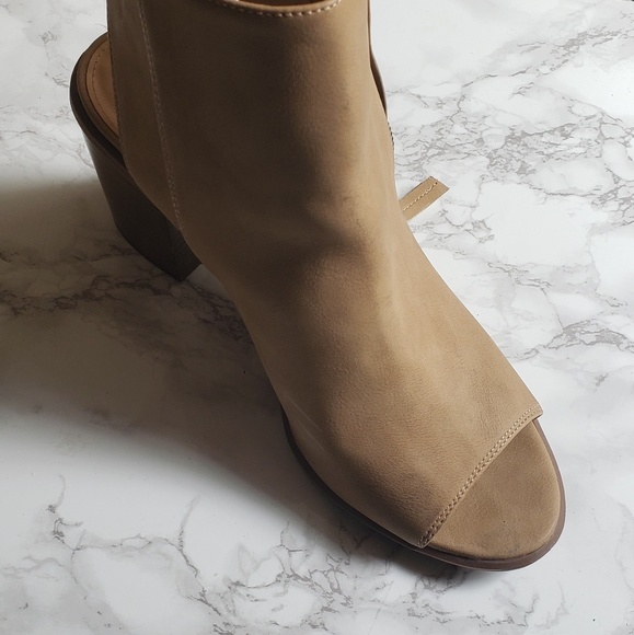 Circus by Sam Edelman Kammi Peep Toe Bootie - Picture 5 of 8